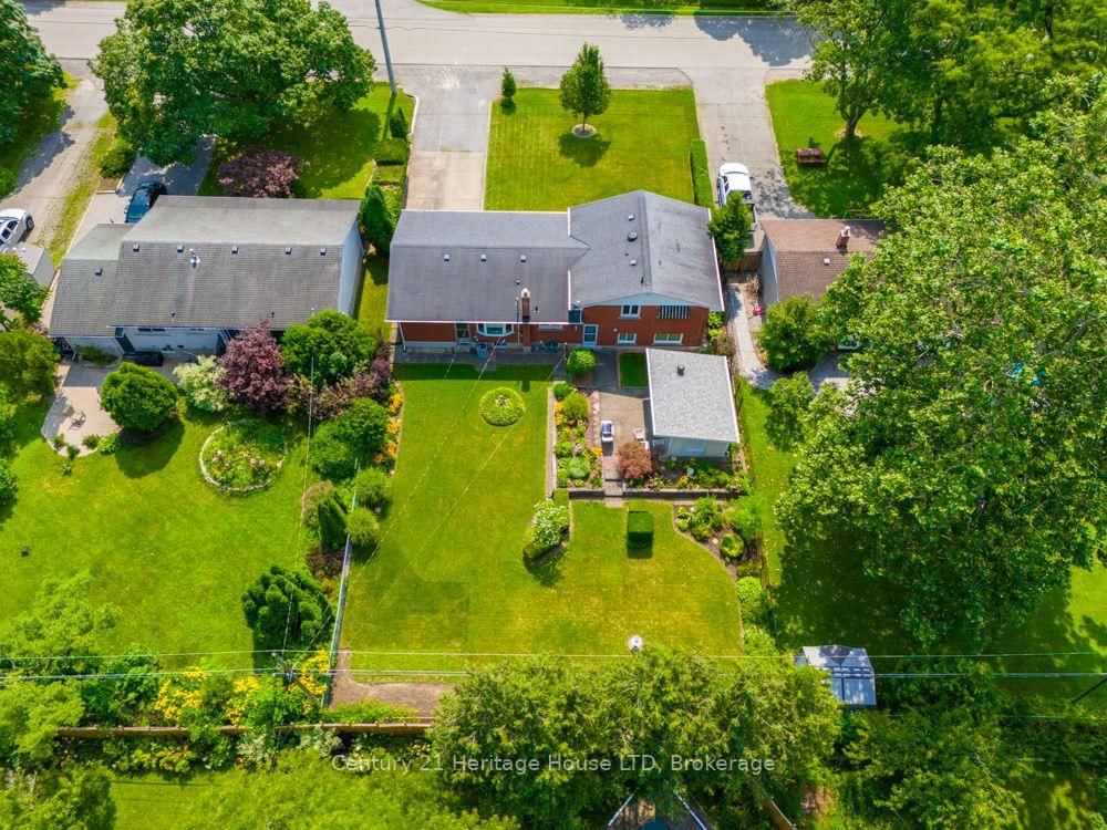 121 Lockhart Drive • St. Catharines, ON photo 43