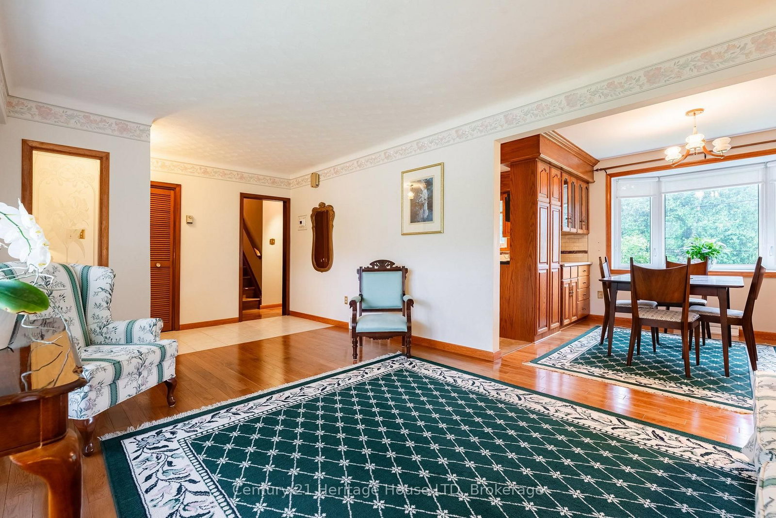 121 Lockhart Drive • St. Catharines, ON photo 8