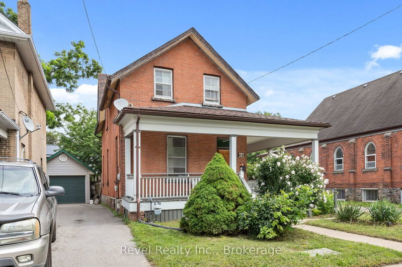 68 William Street S