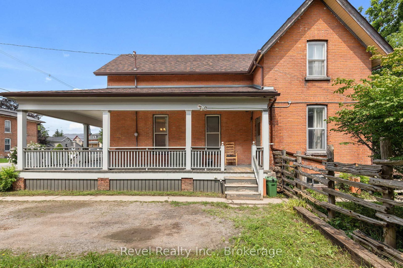 68 William Street S • Kawartha Lakes, ON photo 8