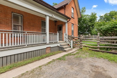 68 William Street S • Kawartha Lakes, ON photo 9
