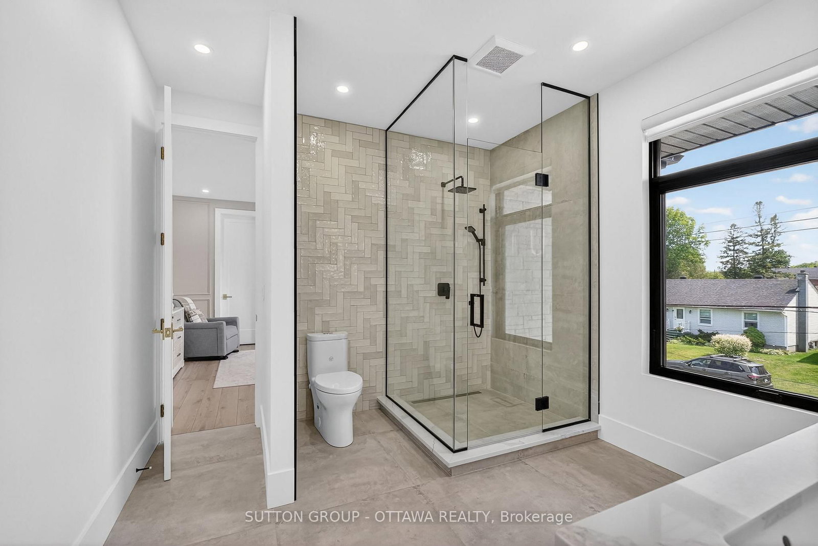 1533 Rosebella Avenue • Ottawa, ON photo 37