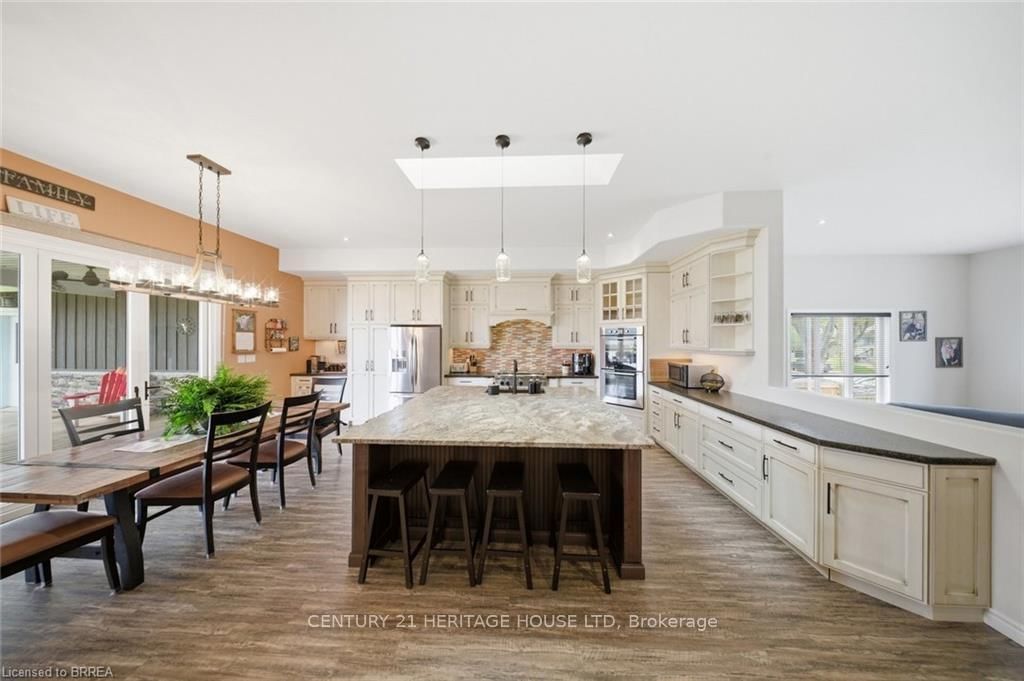 5 Echo Villa Avenue • Brantford, ON photo 14