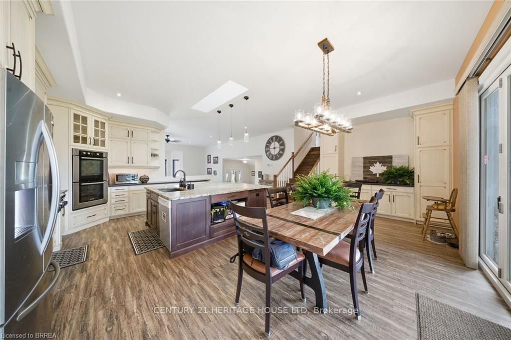 5 Echo Villa Avenue • Brantford, ON photo 17