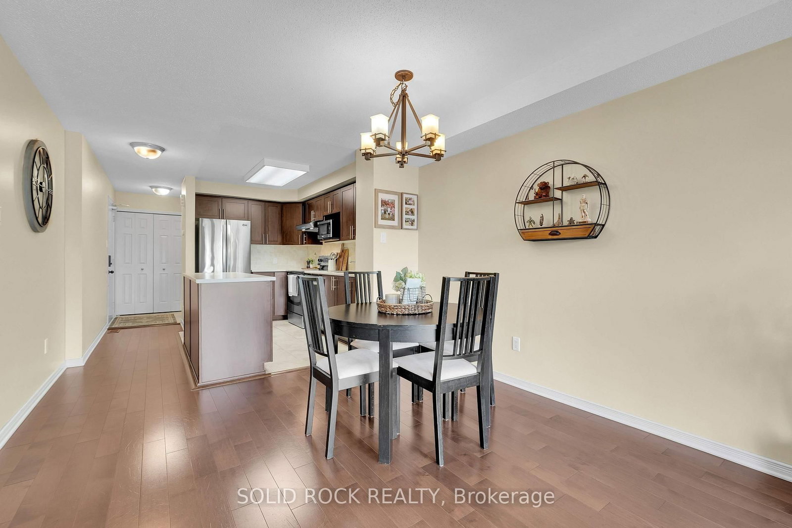 645 Reardon Private • Ottawa, ON photo 14