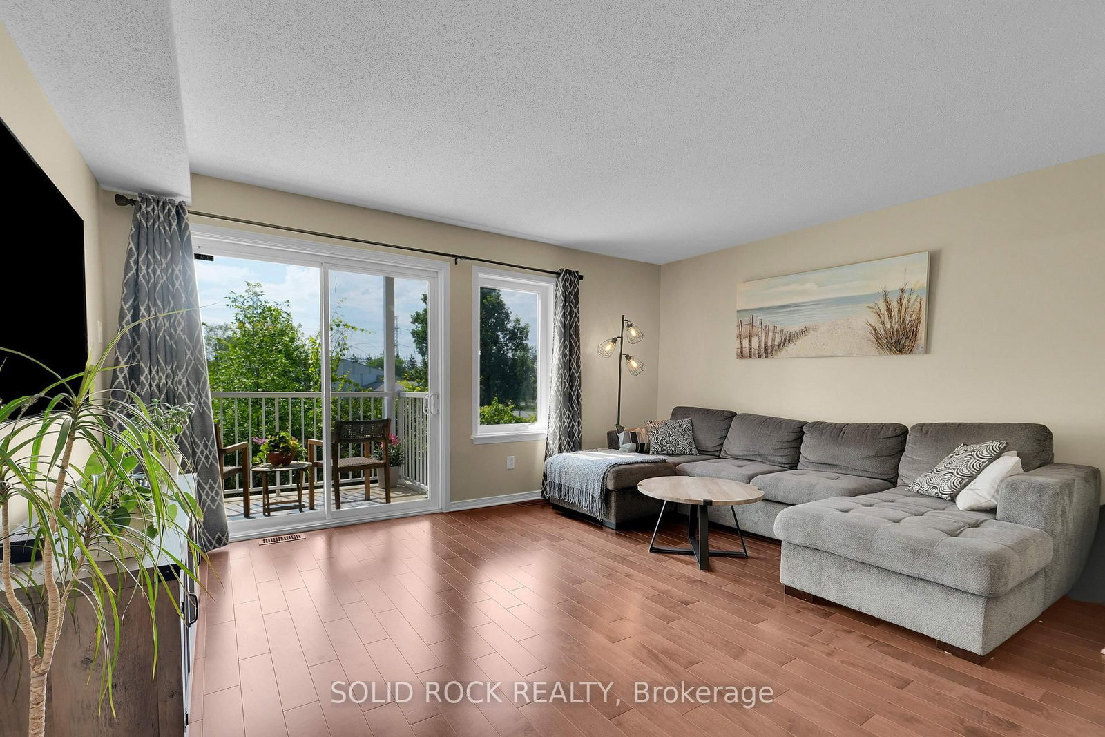 645 Reardon Private • Ottawa, ON photo 16