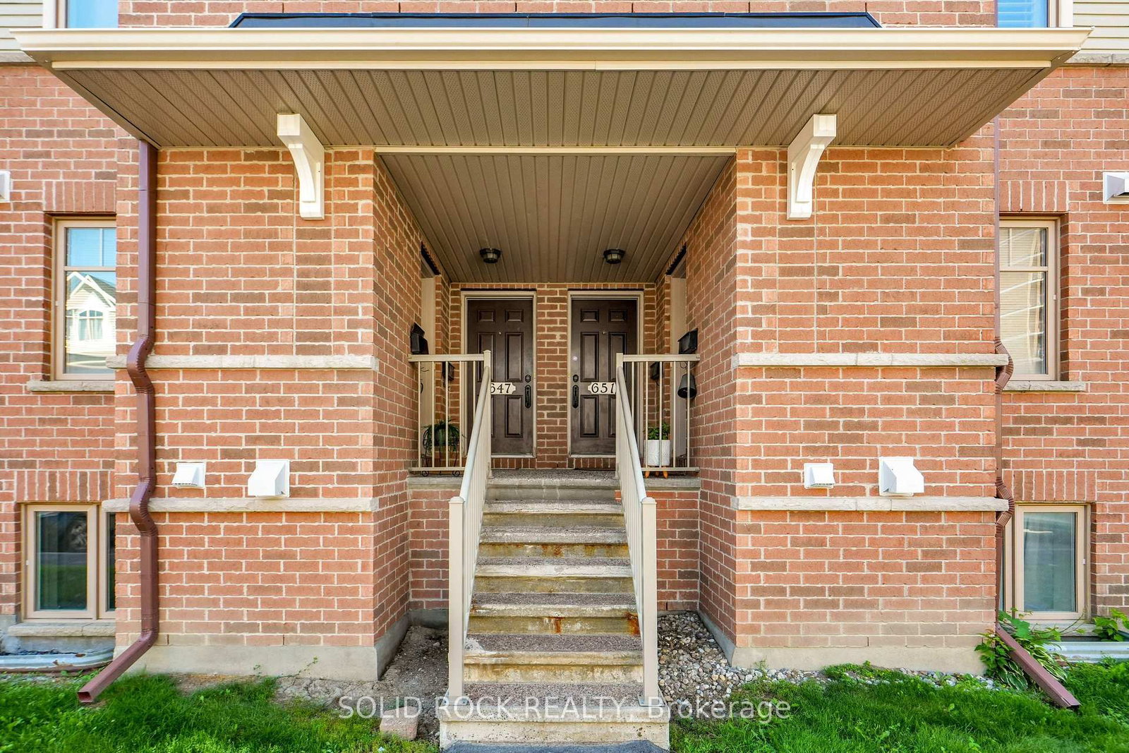 645 Reardon Private • Ottawa, ON photo 4