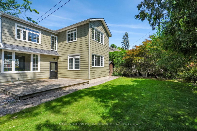 24 Bedford Crescent