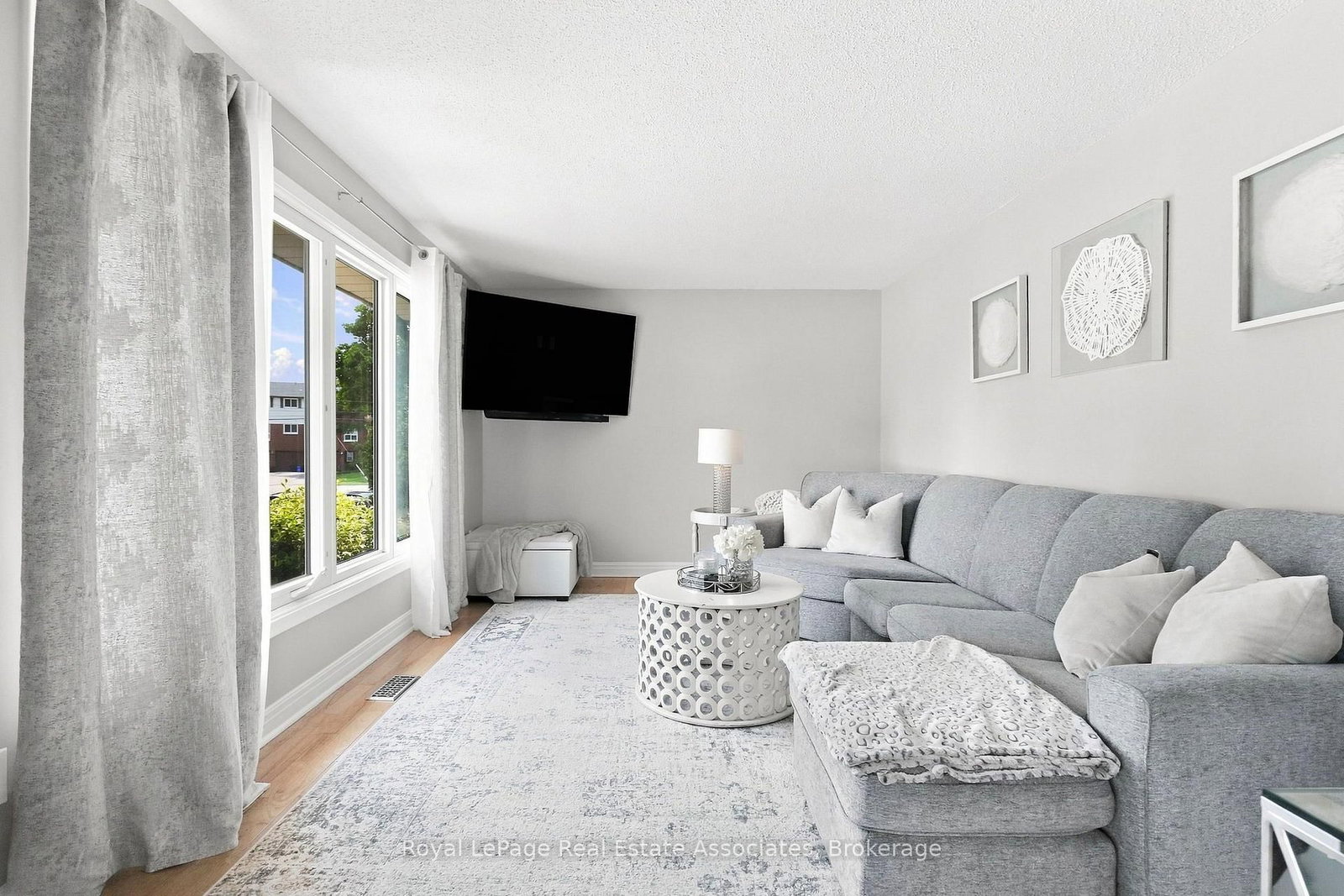 15 Quay Court • Hamilton, ON photo 13
