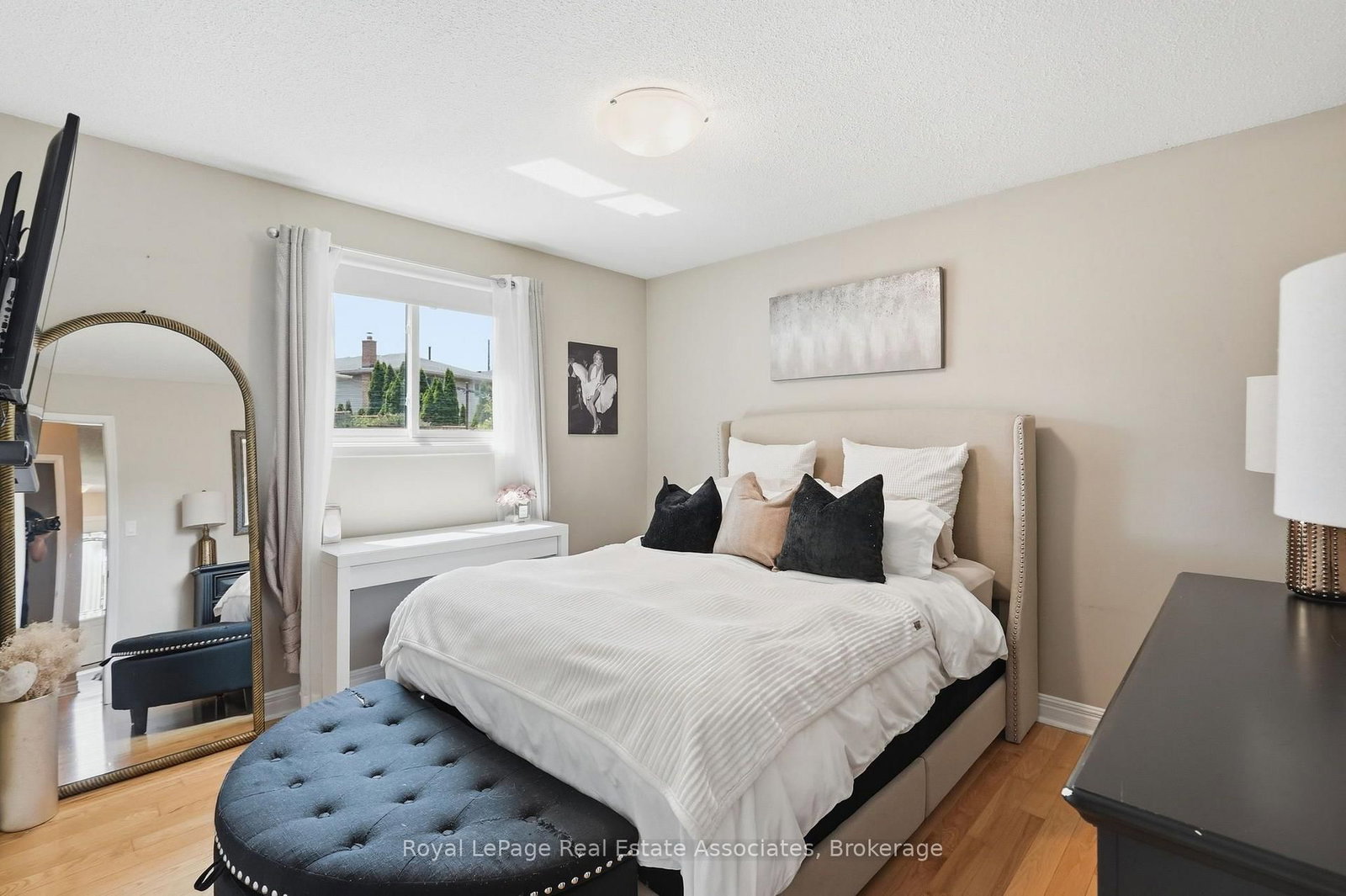 15 Quay Court • Hamilton, ON photo 24