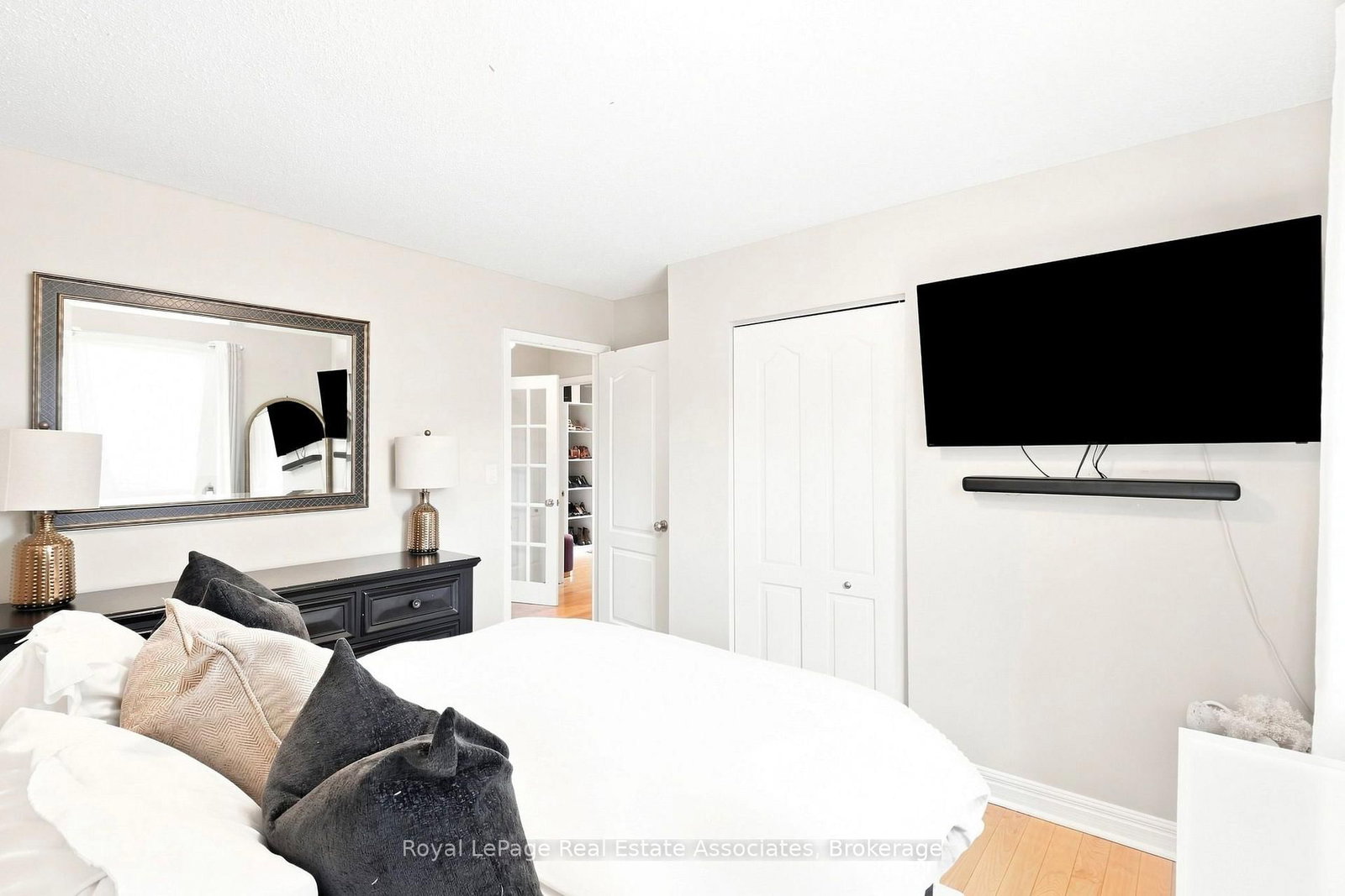 15 Quay Court • Hamilton, ON photo 25