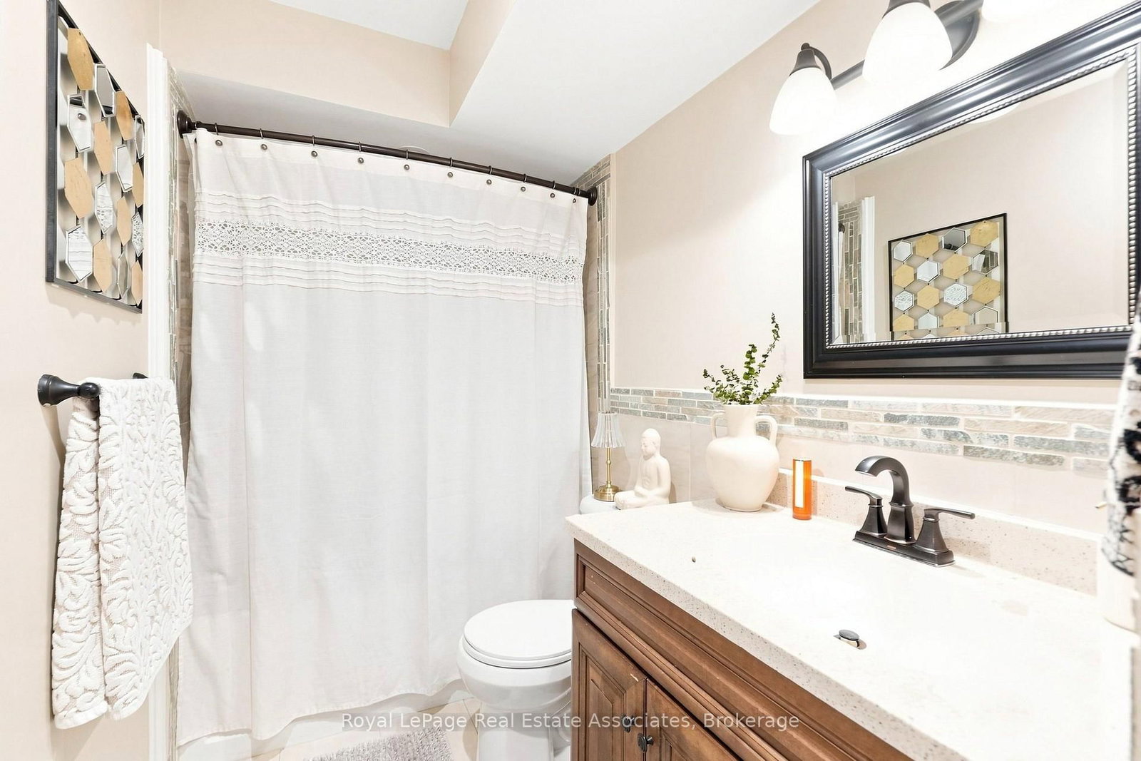 15 Quay Court • Hamilton, ON photo 26