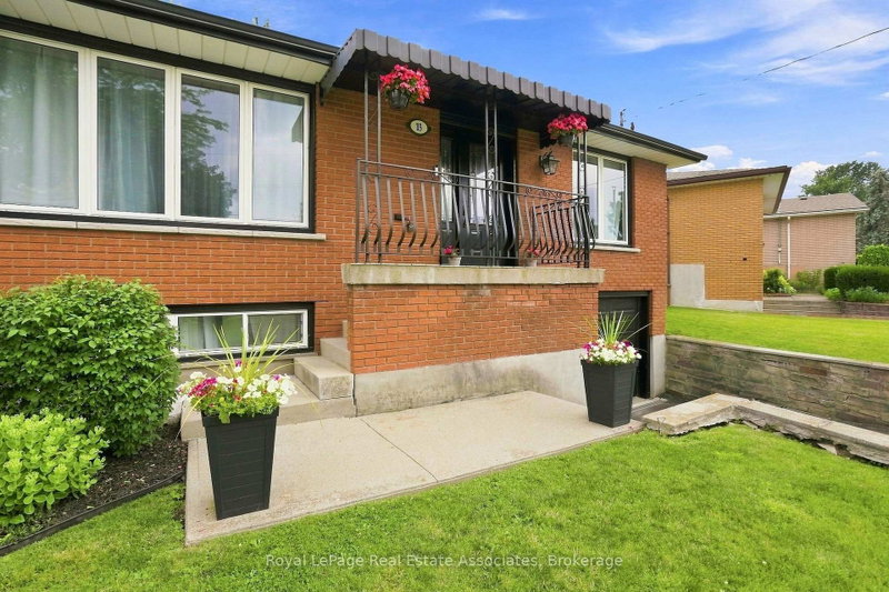 15 Quay Court
