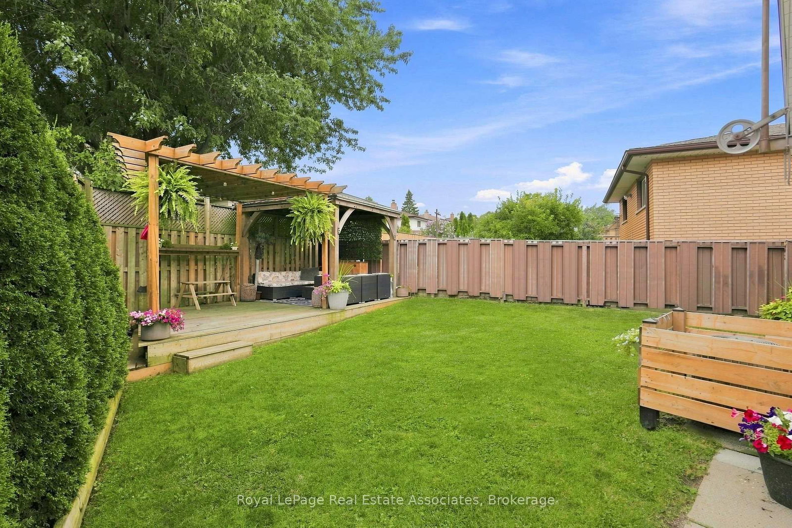 15 Quay Court • Hamilton, ON photo 36