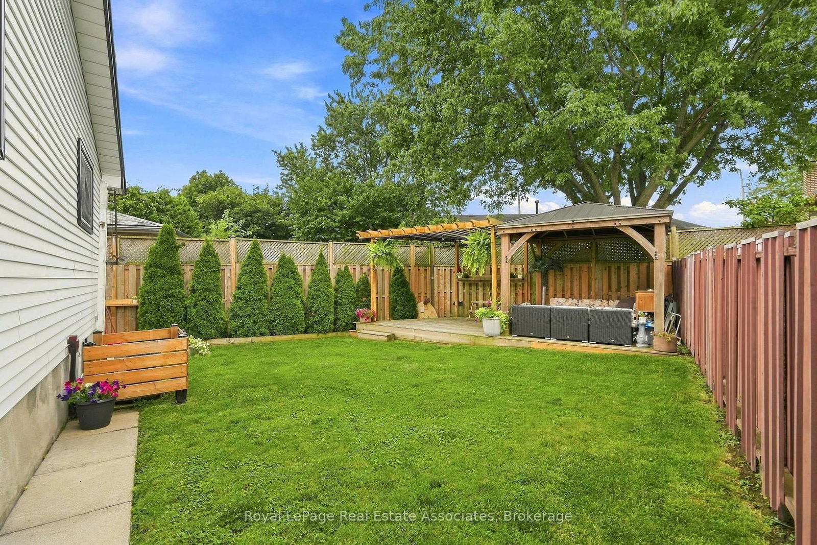 15 Quay Court • Hamilton, ON photo 37