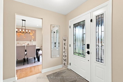 15 Quay Court • Hamilton, ON photo 4