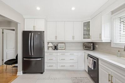 15 Quay Court • Hamilton, ON photo 8