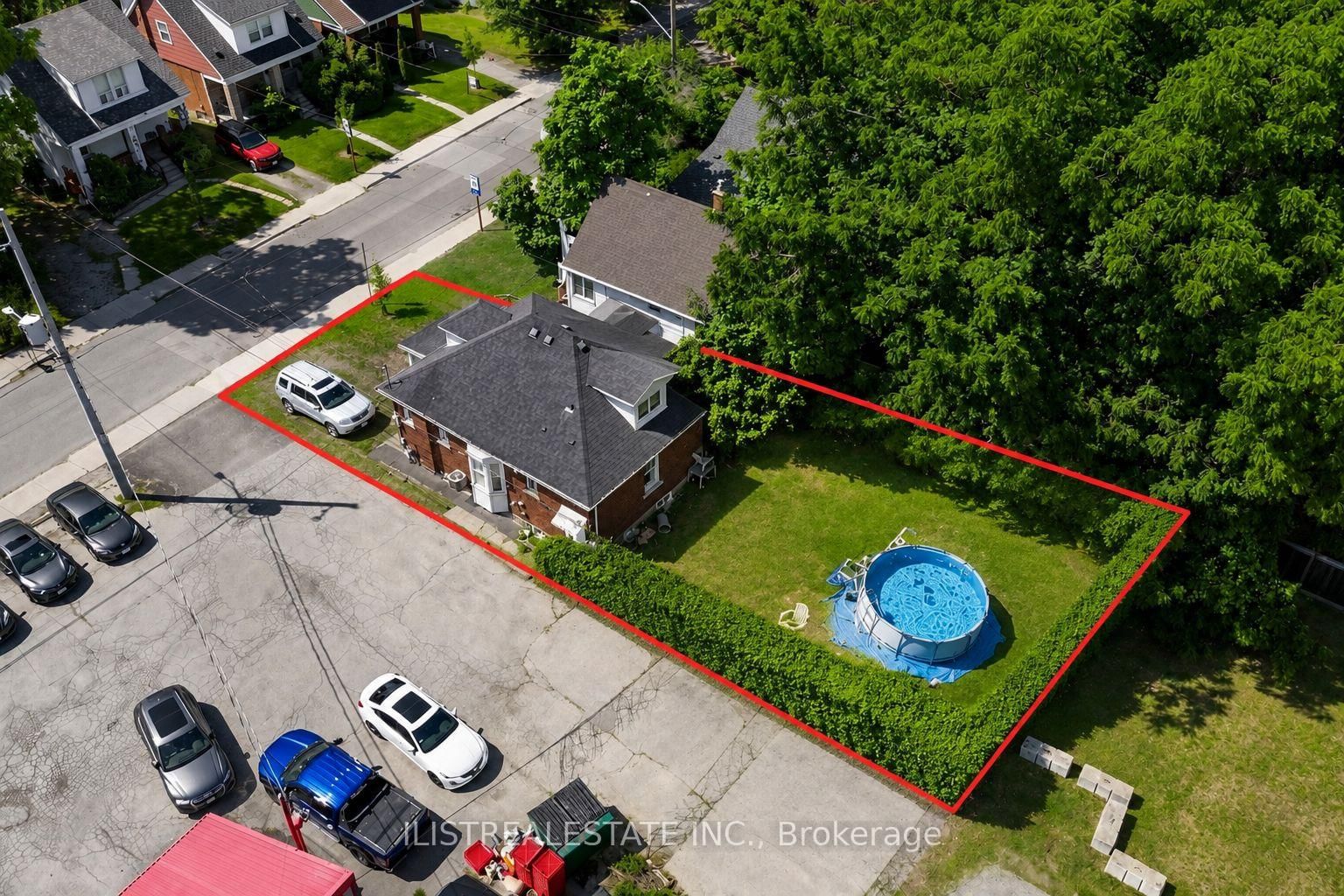 2 Norfolk Street N • Hamilton, ON photo 1