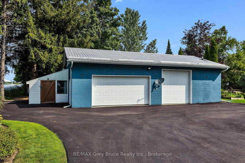 21571 Grey Rd 16 Road E