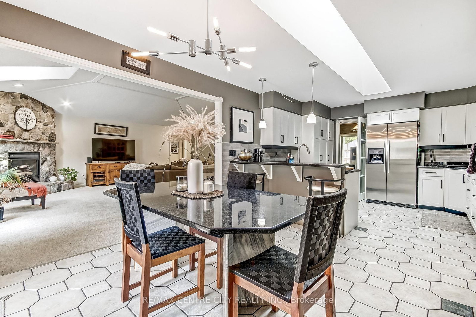10308 Greenpark Drive • Southwold, ON photo 13