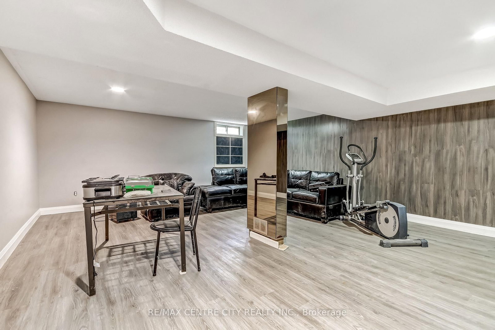 10308 Greenpark Drive • Southwold, ON photo 19