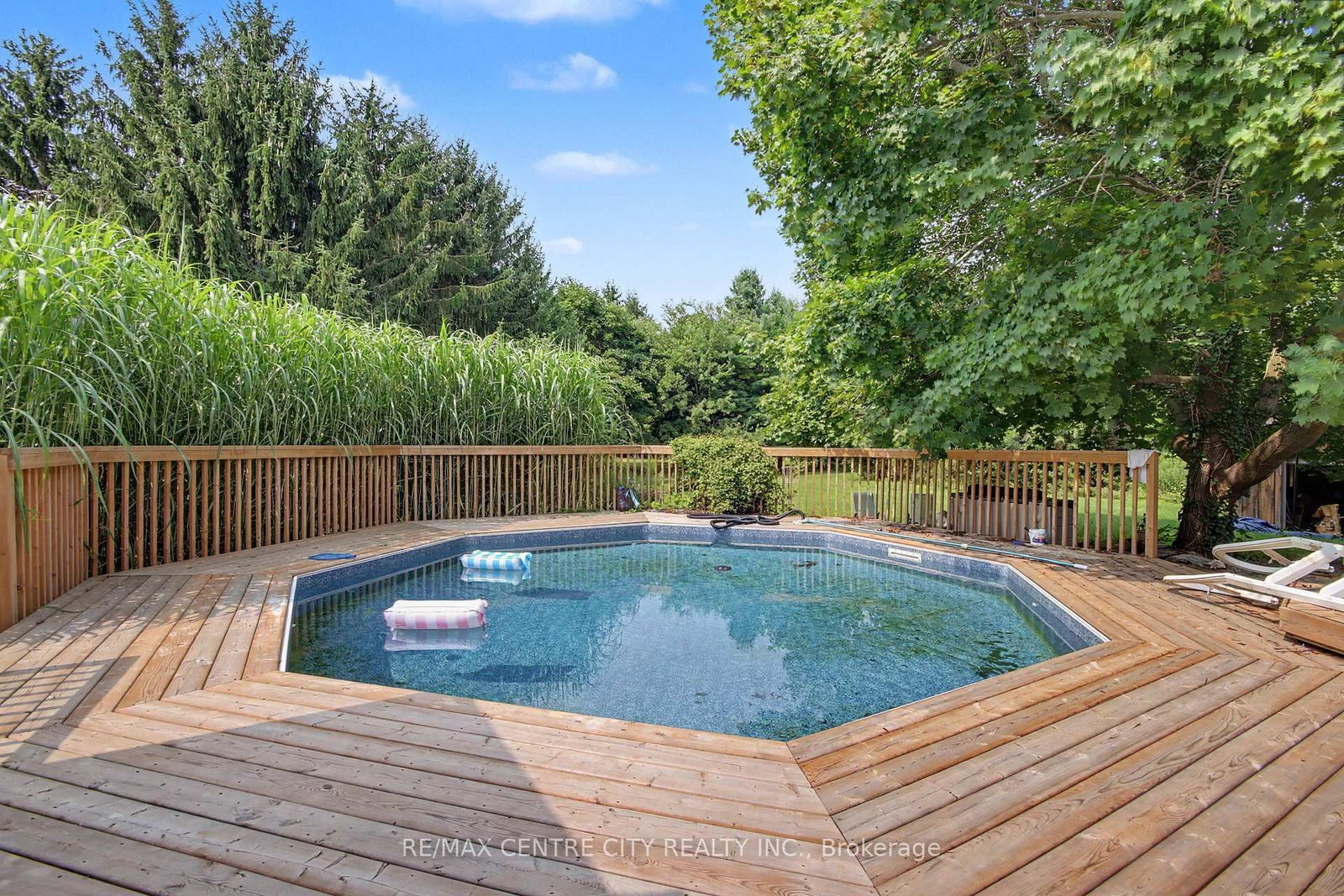 10308 Greenpark Drive • Southwold, ON photo 29