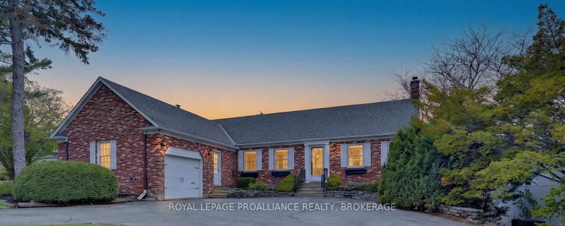 209 Fairway Hill Crescent