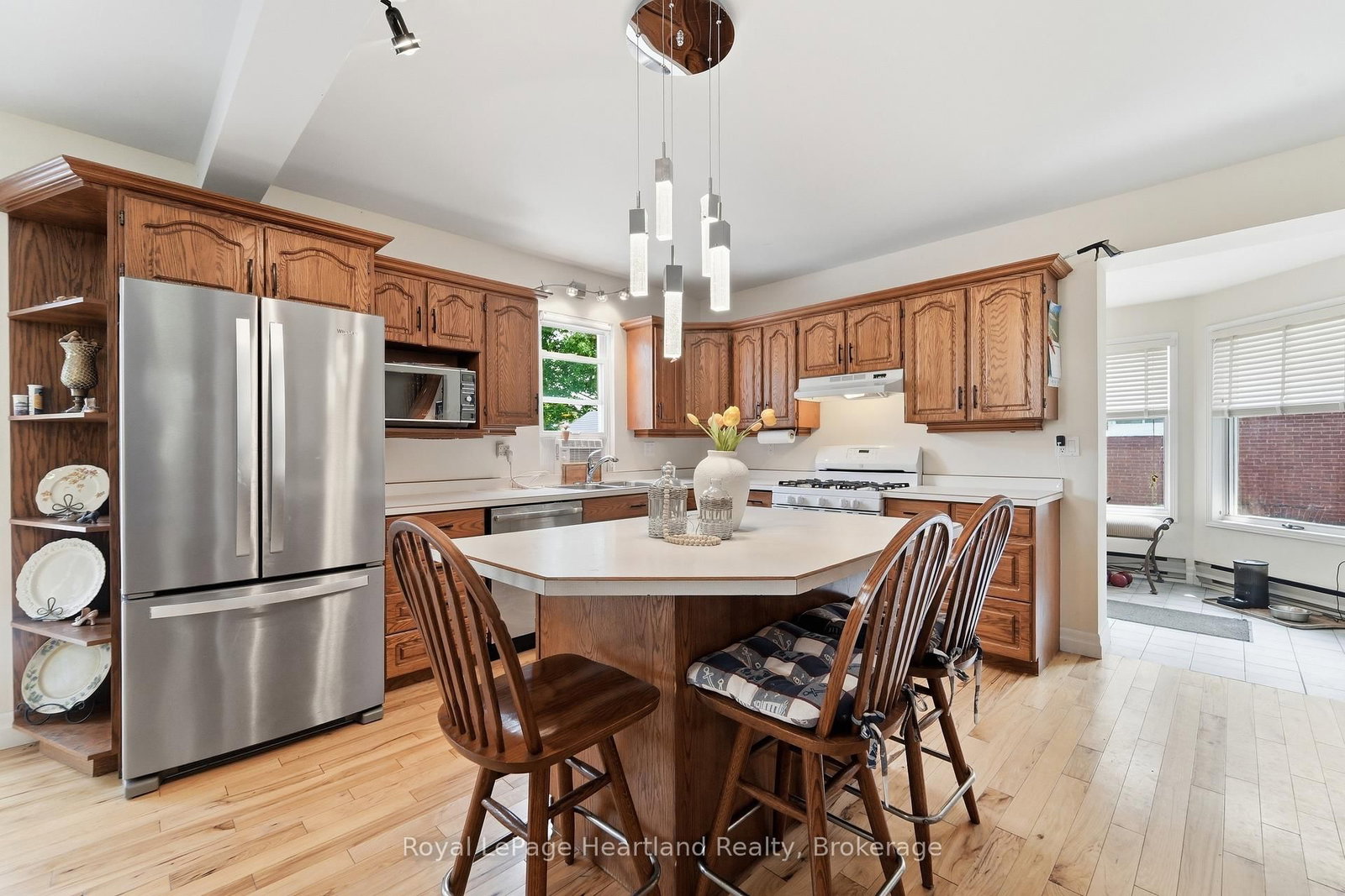 187 CAMERON Street • Goderich, ON photo 12