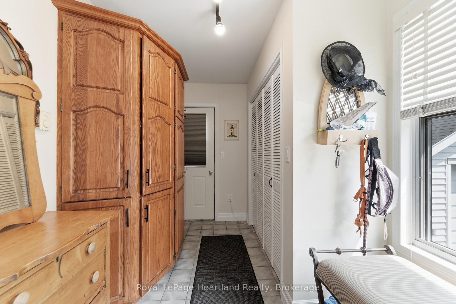 187 CAMERON Street • Goderich, ON photo 17