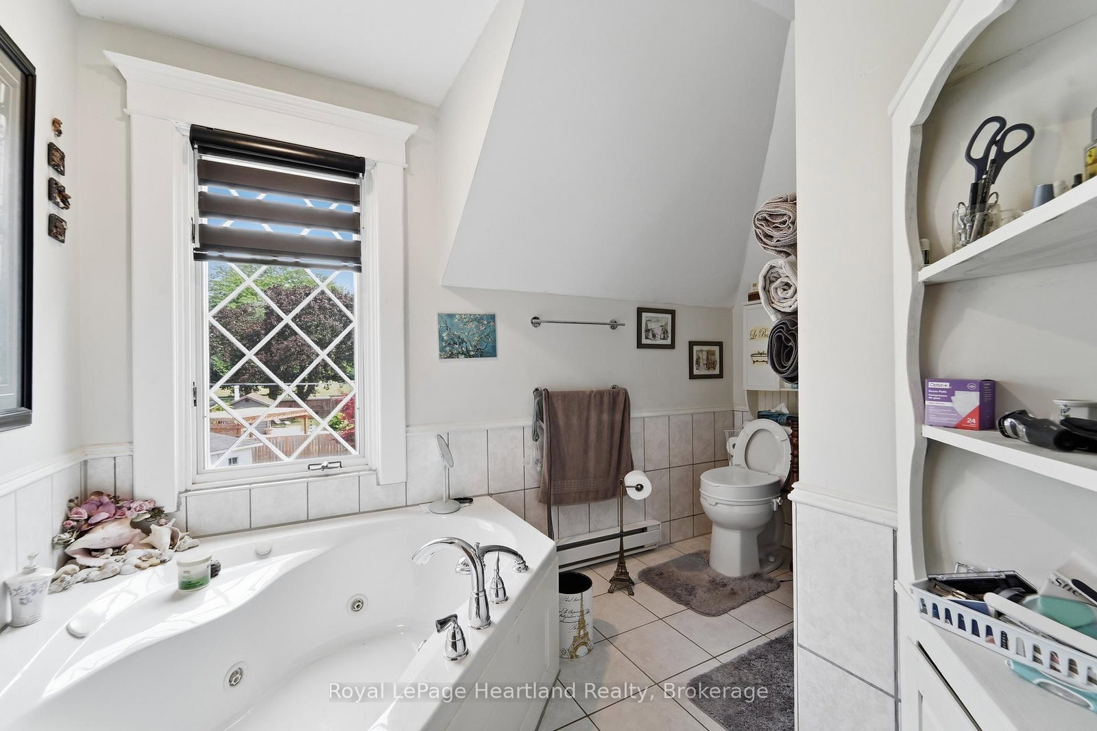 187 CAMERON Street • Goderich, ON photo 21