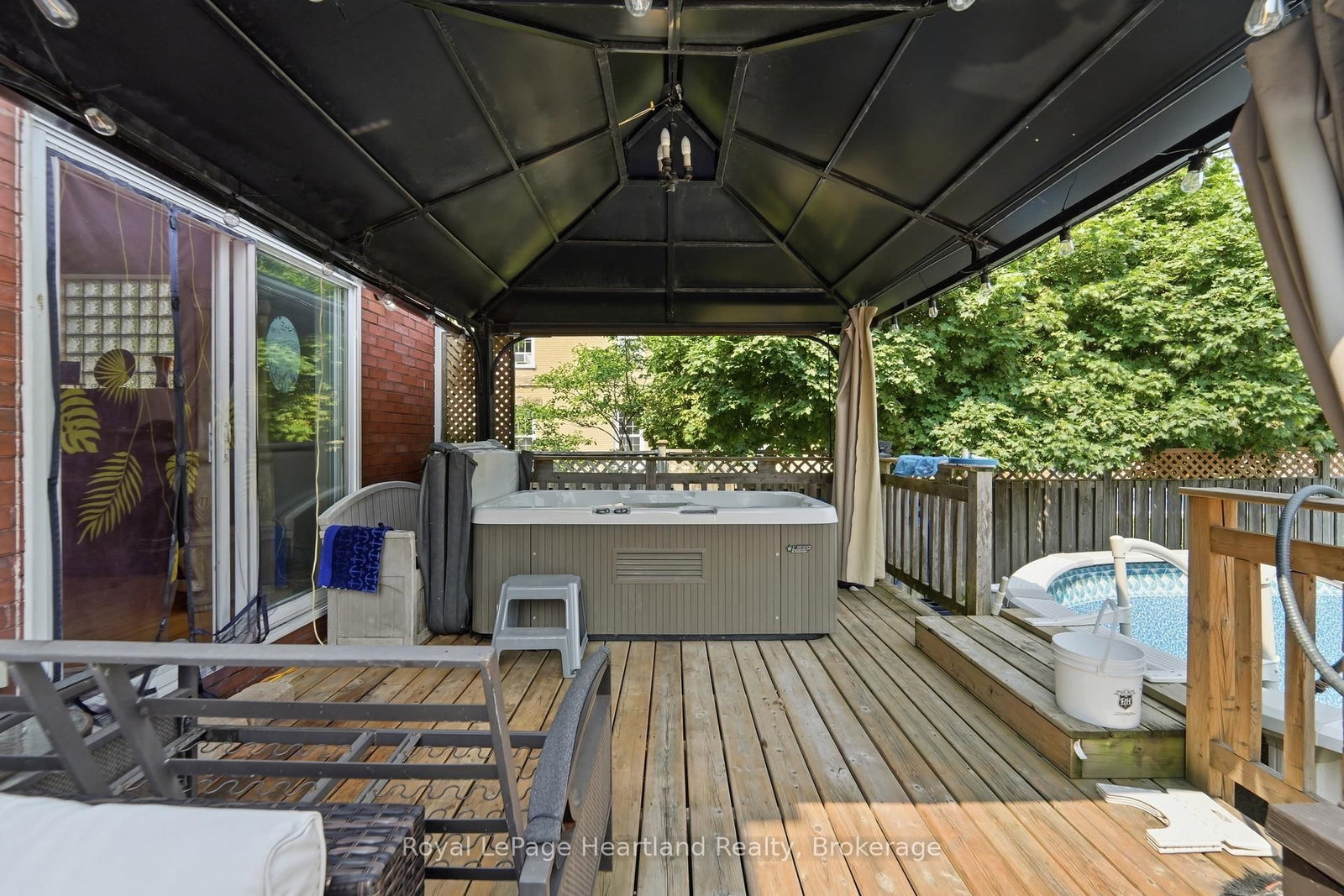 187 CAMERON Street • Goderich, ON photo 36