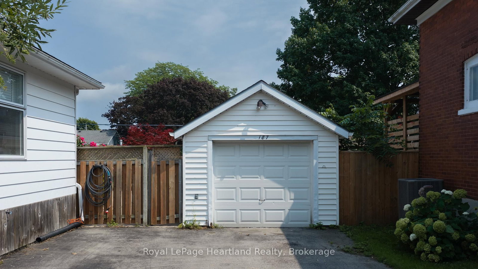 187 CAMERON Street • Goderich, ON photo 38