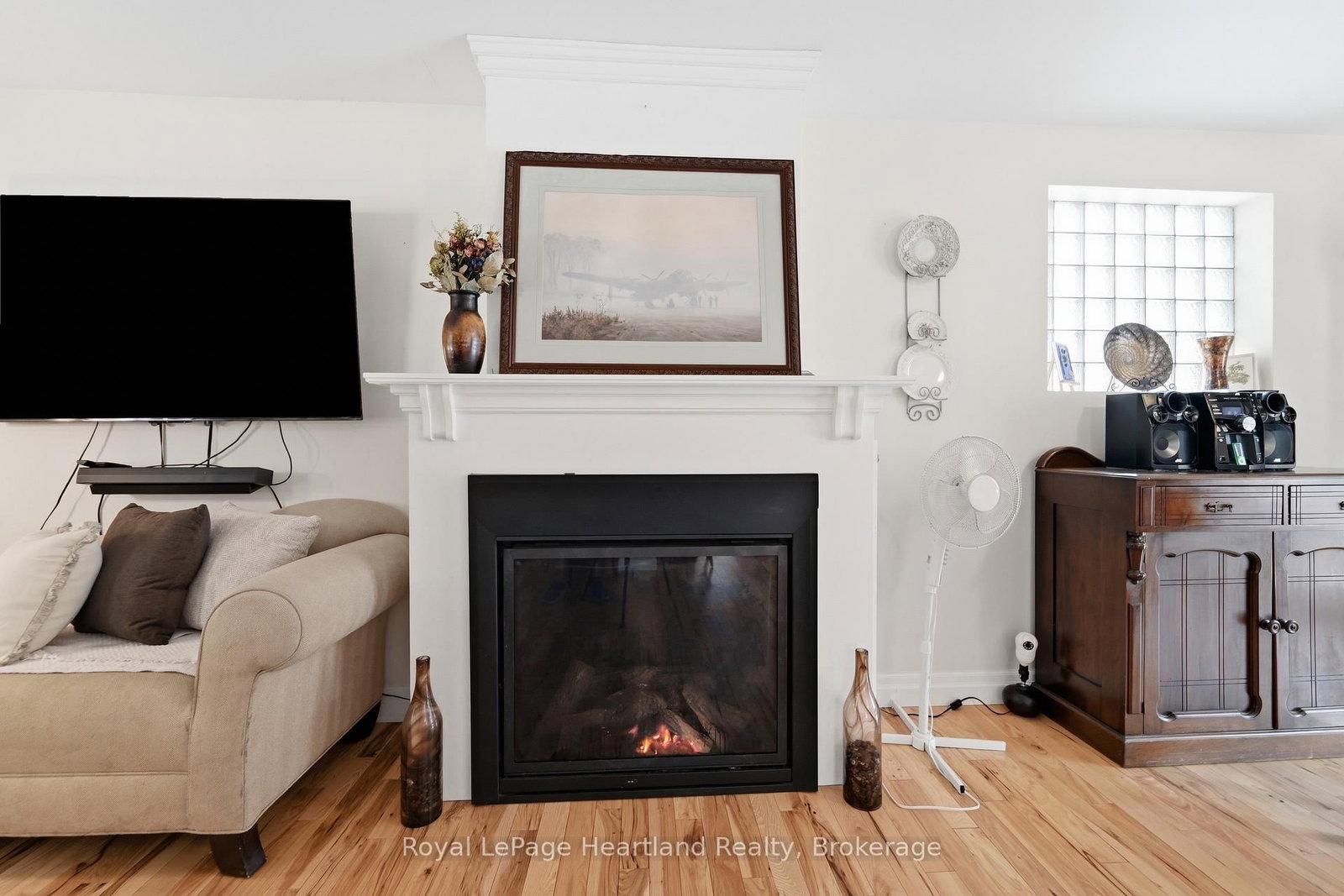 187 CAMERON Street • Goderich, ON photo 8