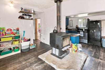 27 Hartin Road • Addington Highlands, ON photo 9