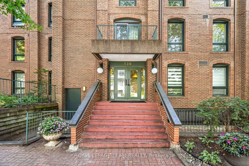 7 - 130 Rideau Terrace