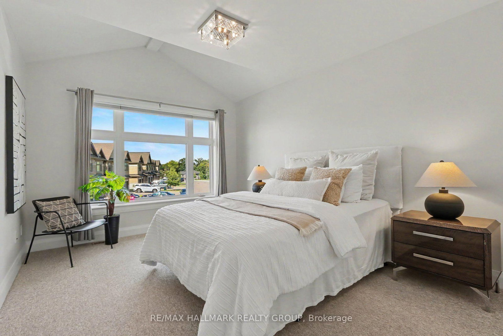 52 Porter Street • Stittsville, ON photo 18