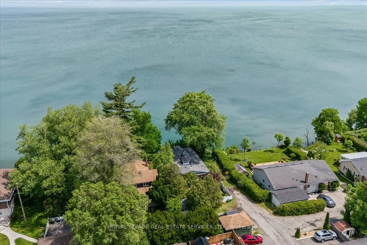 2 14th Street • Grimsby, ON photo 8