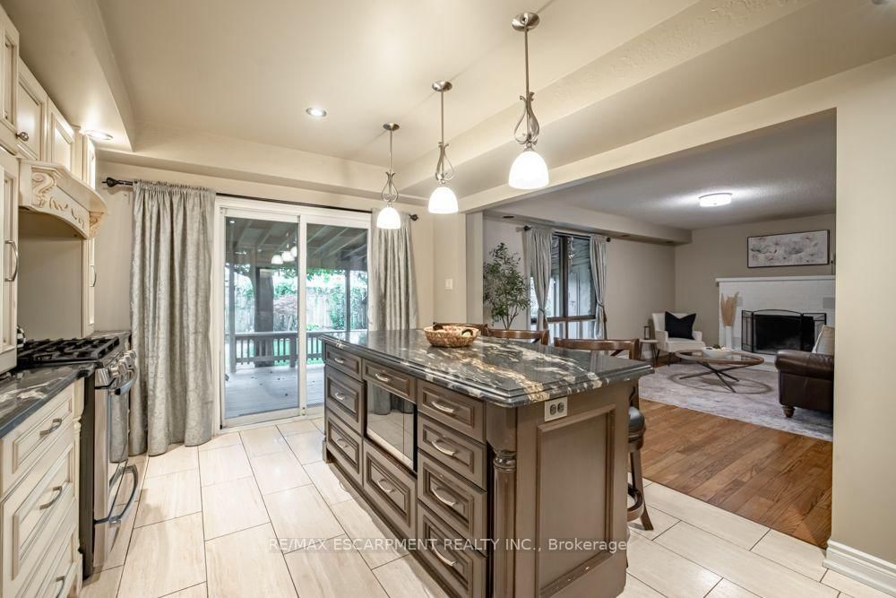 49 Branthaven Drive • Hamilton, ON photo 19