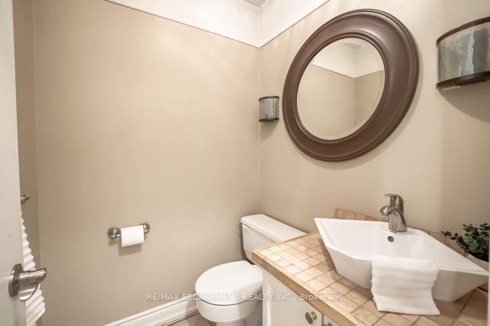 49 Branthaven Drive • Hamilton, ON photo 20