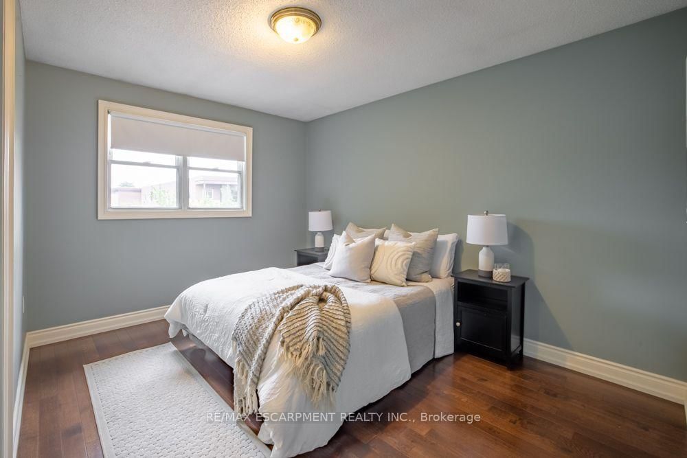 49 Branthaven Drive • Hamilton, ON photo 27