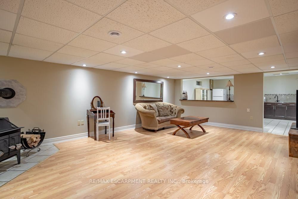 49 Branthaven Drive • Hamilton, ON photo 33