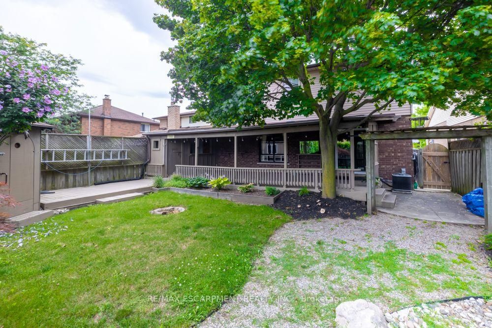 49 Branthaven Drive • Hamilton, ON photo 35