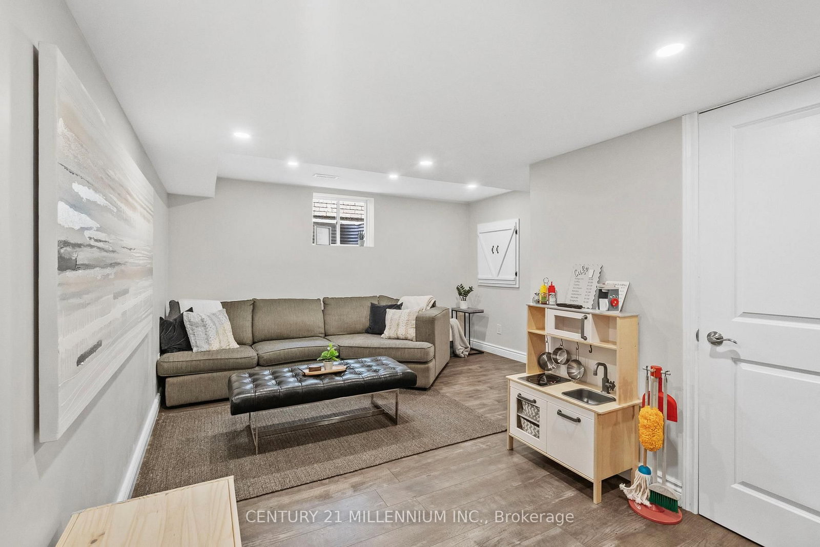 22 Limera Avenue • Woolwich, ON photo 32