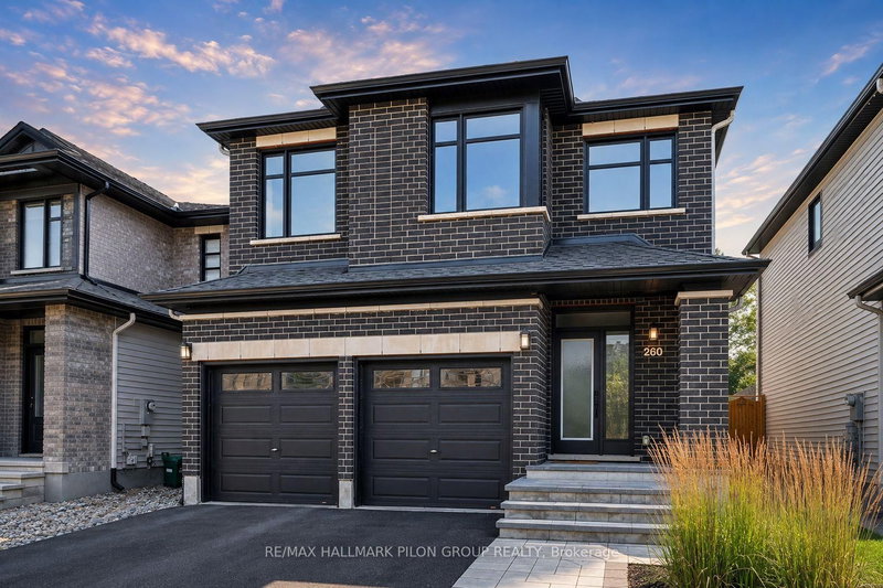 260 Shinleaf Crescent