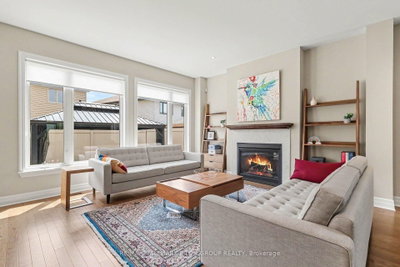 260 Shinleaf Crescent • Ottawa, ON photo 3