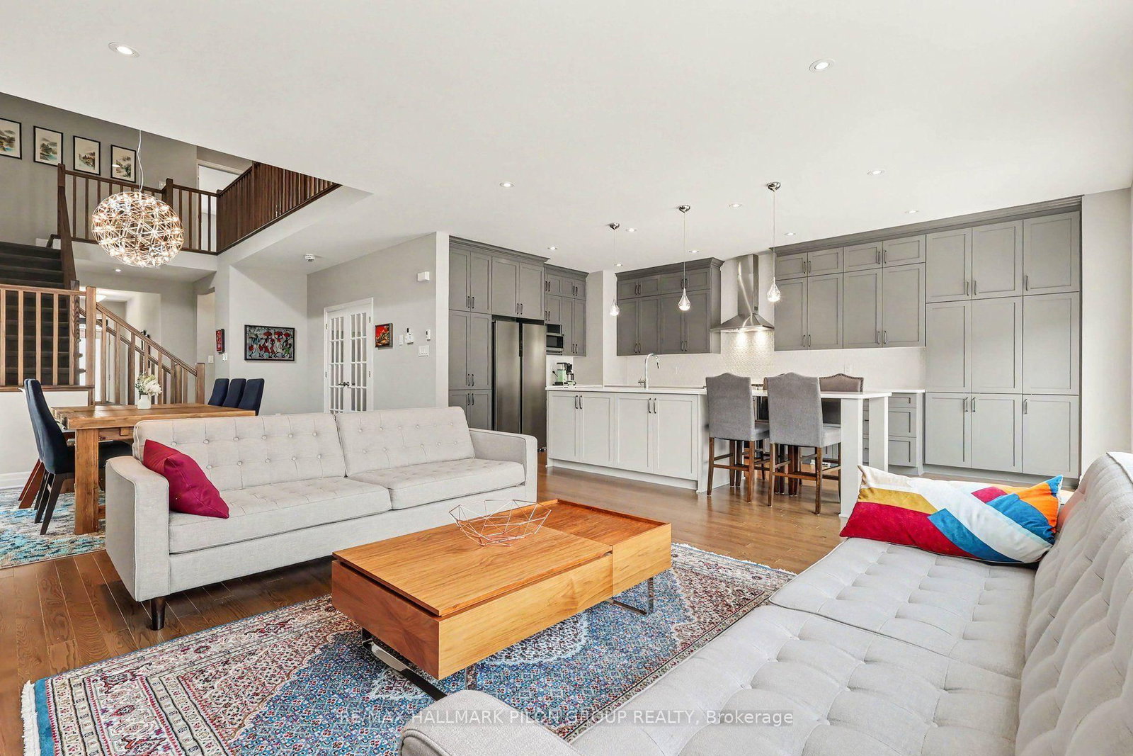 260 Shinleaf Crescent • Ottawa, ON photo 4