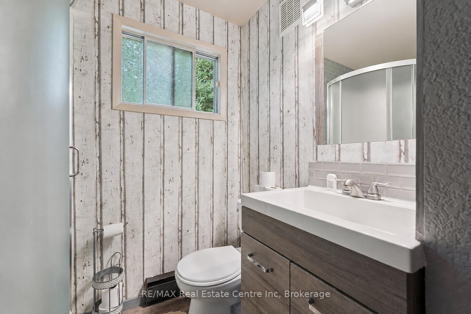 729 SEVENTH Street • Centre Wellington, ON photo 9