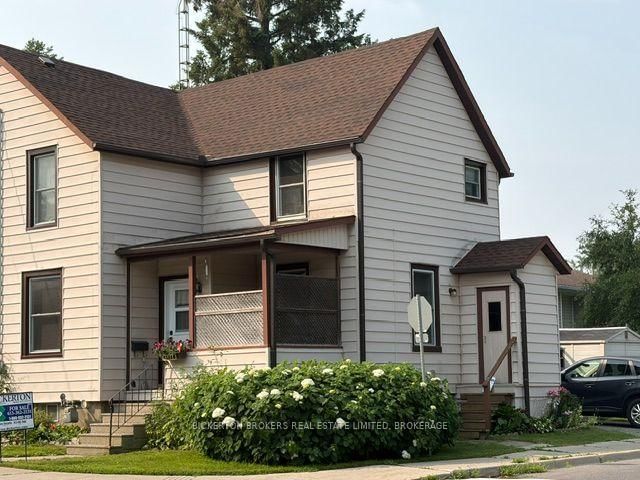 292 William Street N