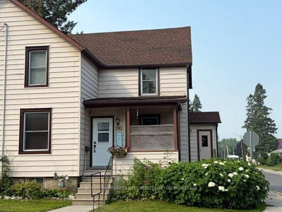 292 William Street N • Gananoque, ON photo 3