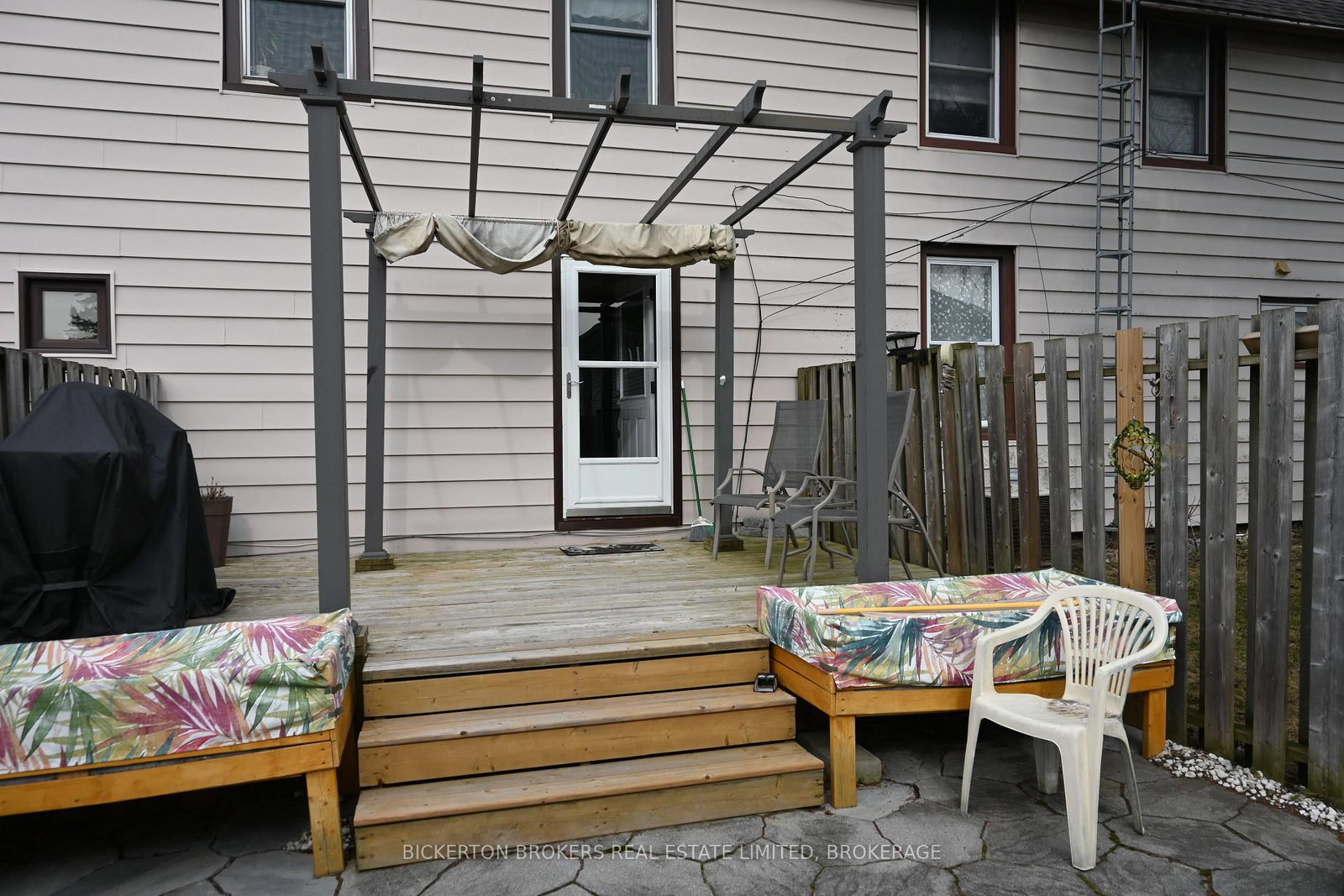 292 William Street N • Gananoque, ON photo 5